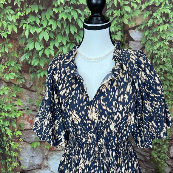 THML Navy and Tan Shirred Waist Puff Sleeve Midi Dress, S - Picture 4 of 13